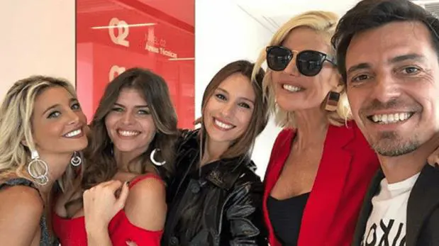 El equipo inicial del ciclo de Pampita.