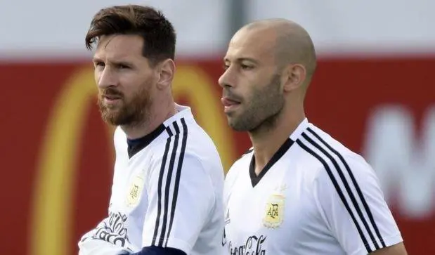 Mascherano, luego de 15 aos, anunci de modo formal su renuncia.