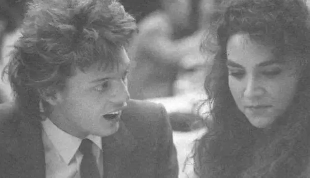 Luis Miguel junto a su novia Mariana Yazbek.
