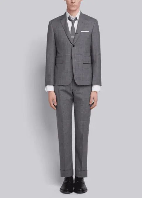 alt title thom browne traje