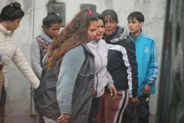 El ltimo adis: los restos de Sheila fueron enterrados en el cementerio de San Miguel.