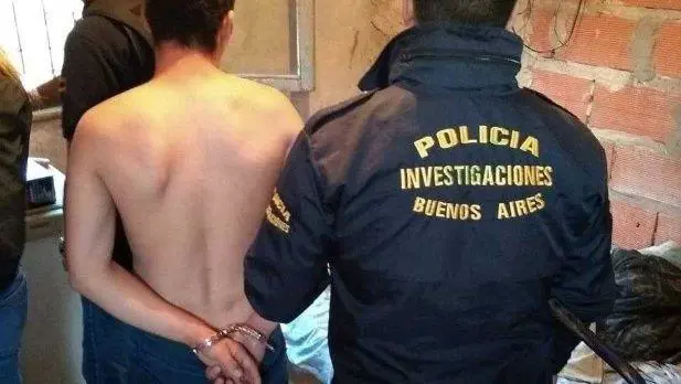 Un joven de 20 aos fue detenido por la violacin.