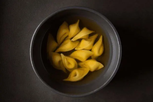 alt title tortellini