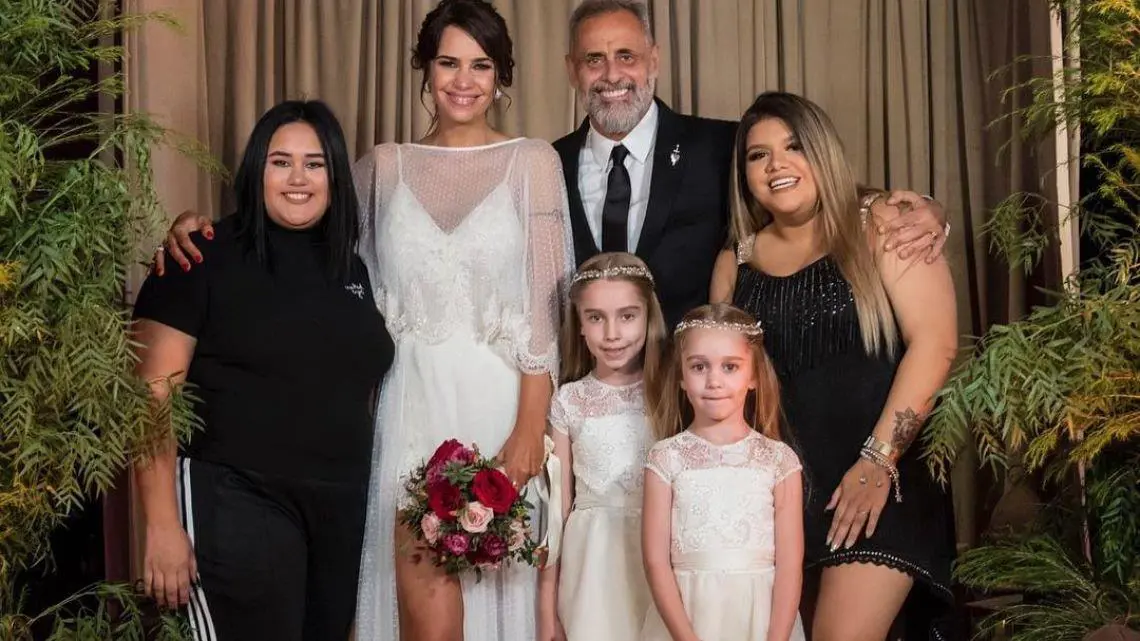 Rial, Pereiro y sus hijas el da de la boda.