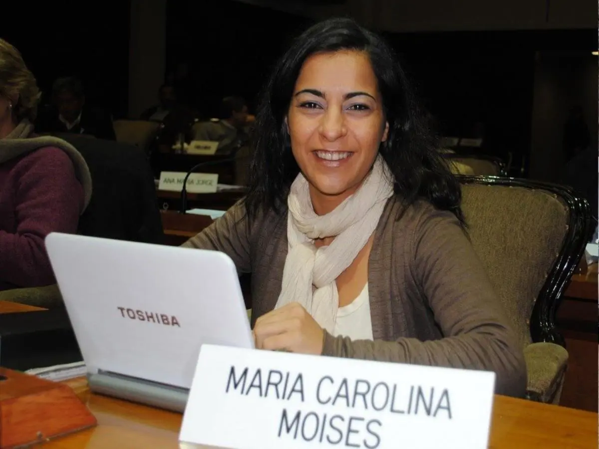 La diputada Carolina Moiss subray la necesidad de recambio legislativo.