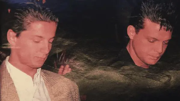 Luis Miguel y su hermano Alex en el ltimo adis a su pap.