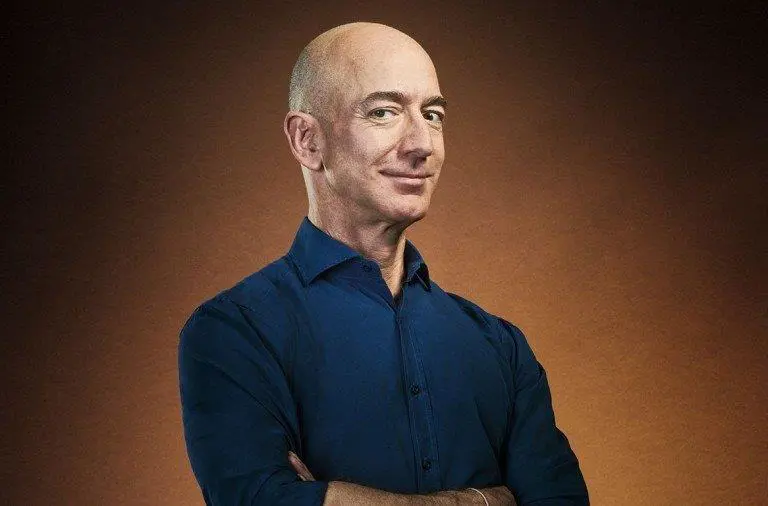 Fortuna de Jeff Bezos aumento 13 mil millones de dólares en un día