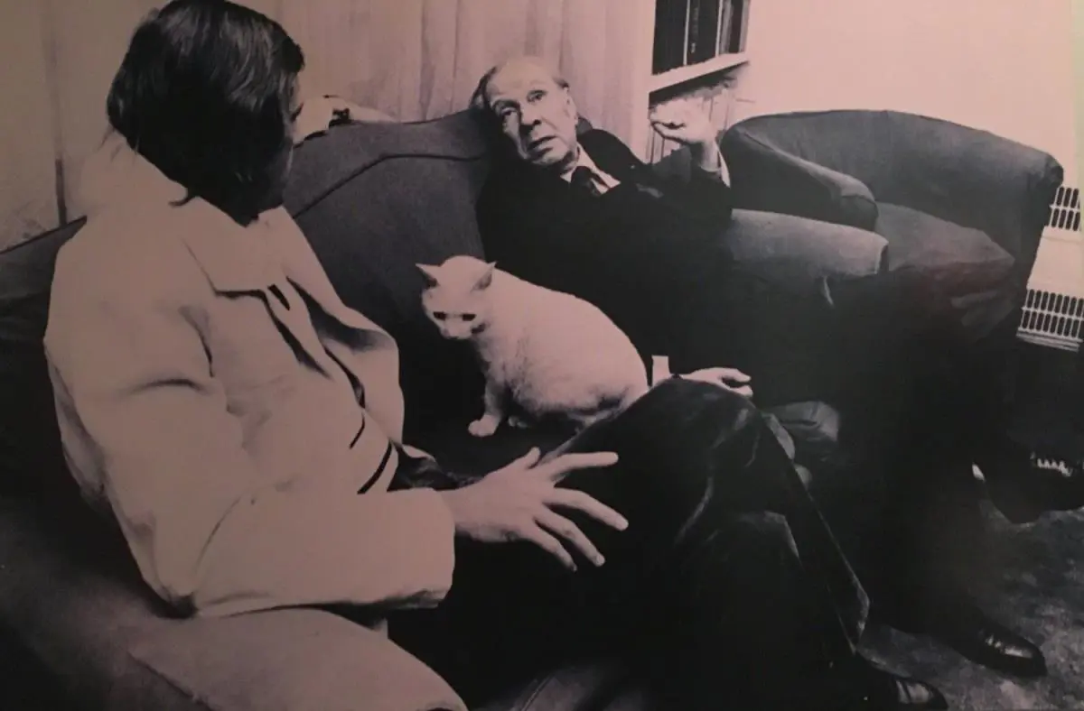 La historia secreta detrás de la foto de Jorge Luis Borges y el "Flaco" Menotti - Big Bang! News